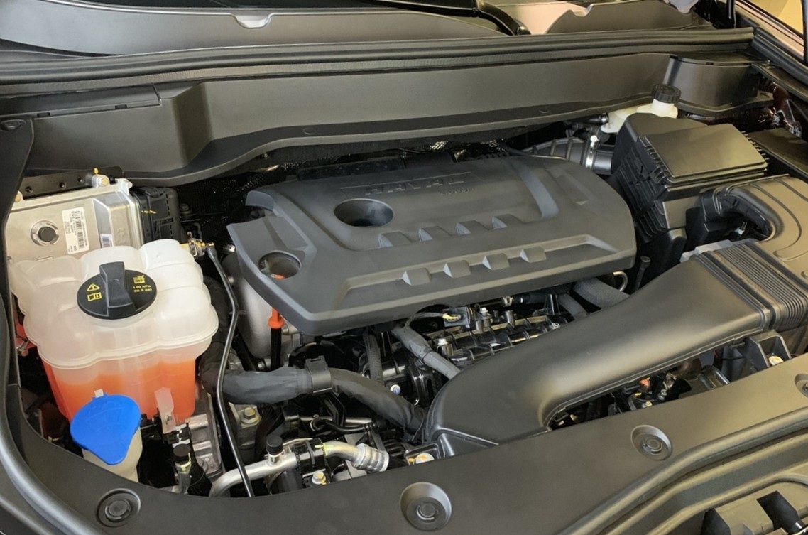 Двигатель готовится к диагностическим работам