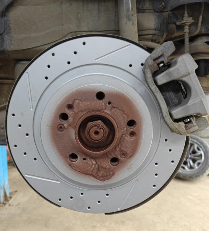 замена тормозных колодок Хавал Дарго