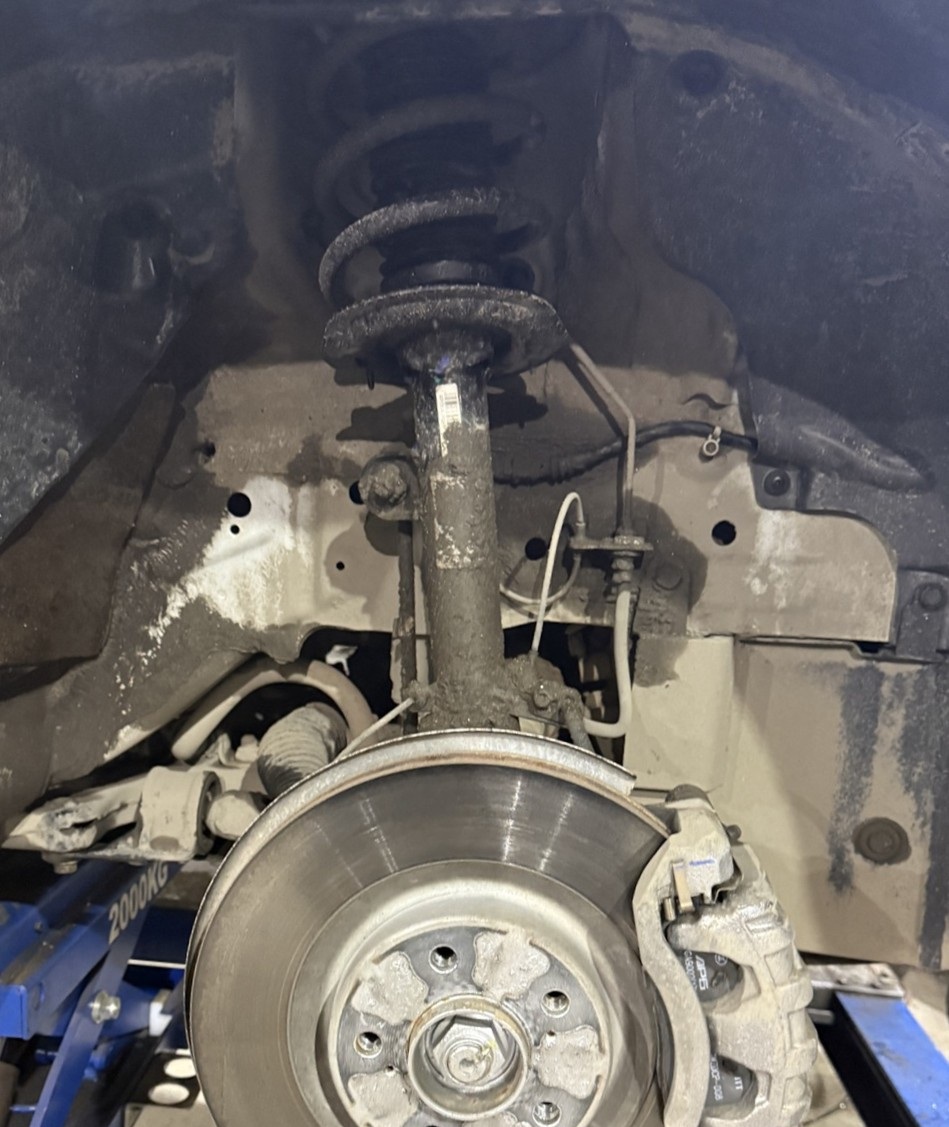 Замена амортизаторов Haval Jolion