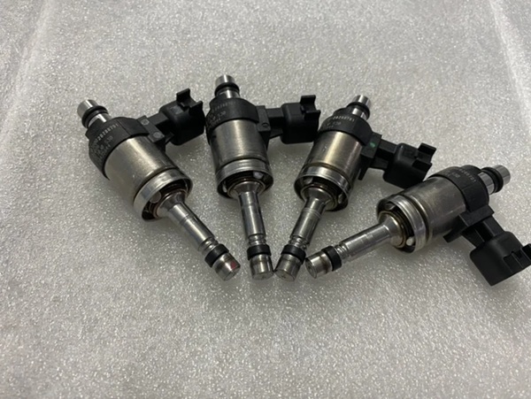 Комплект топливных форсунок