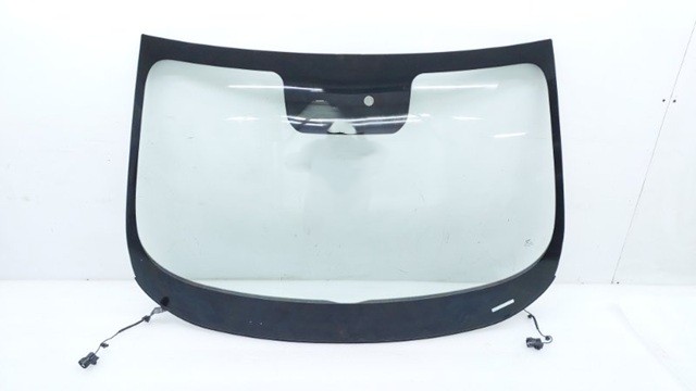 Новое ветровое стекло с датчиками