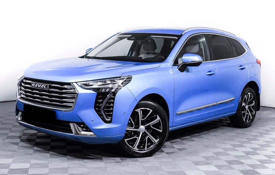 Haval Jolion после замены лобового стекла в автотехцентре