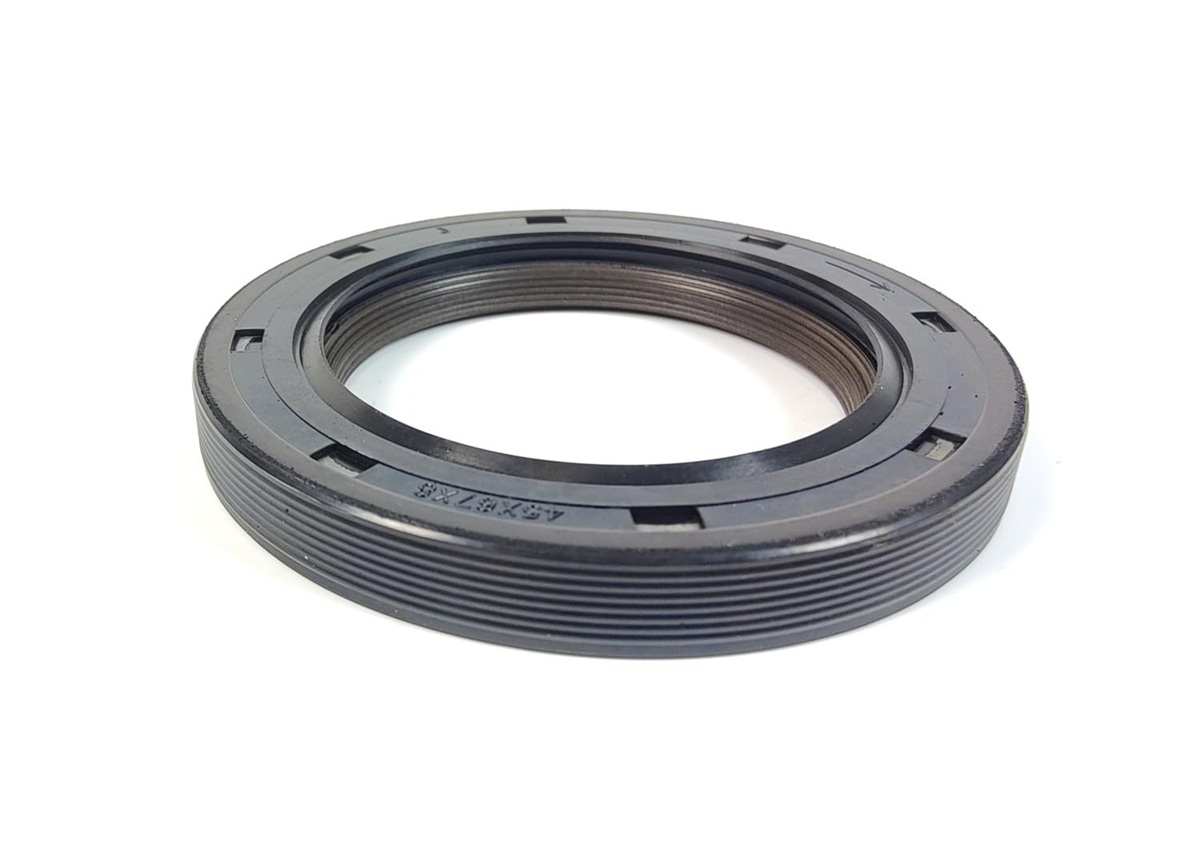 Новый передний сальник коленчатого вала