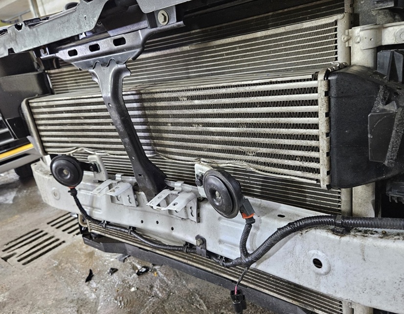 Замена радиатора Haval F7