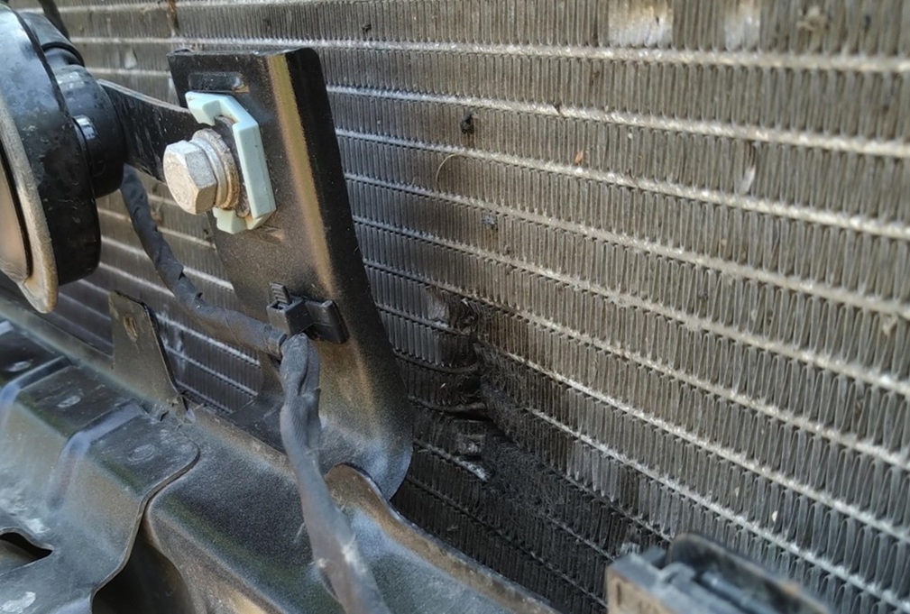 Замена радиатора кондиционера Haval Jolion