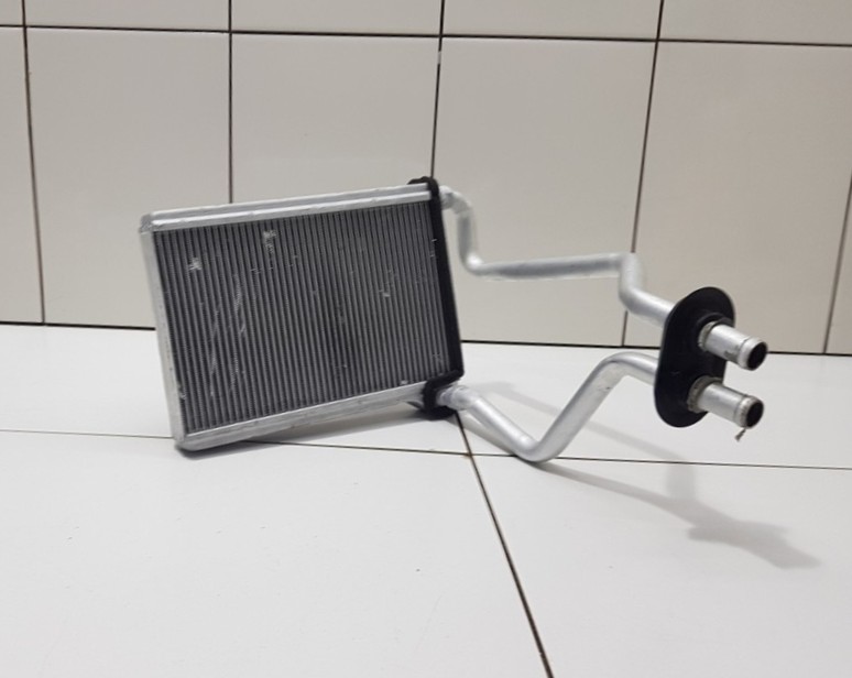 Новый радиатор отопителя