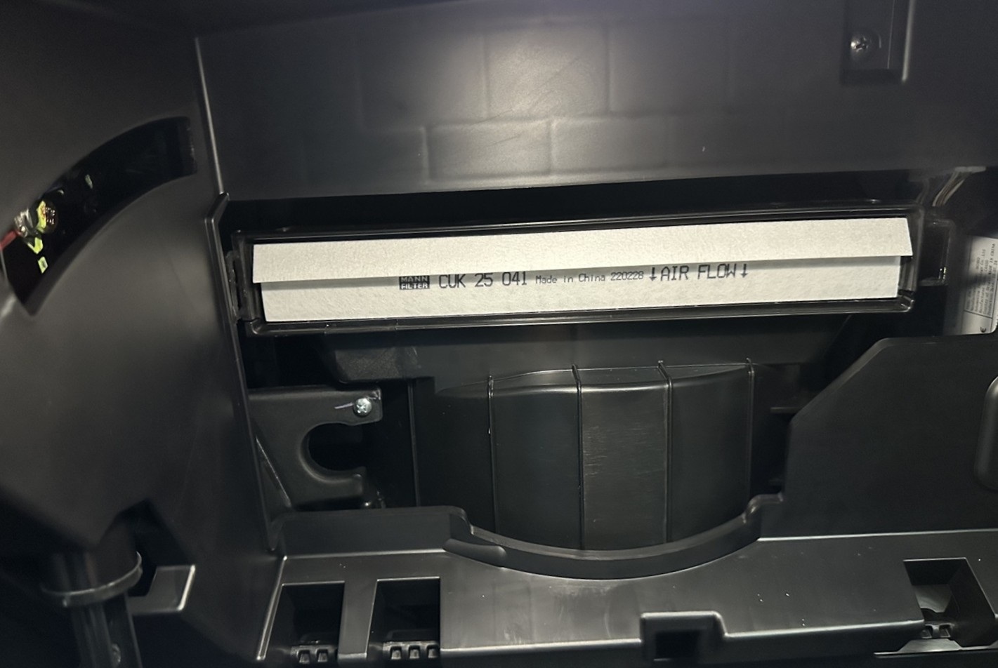 Замена салонного фильтра Haval F7