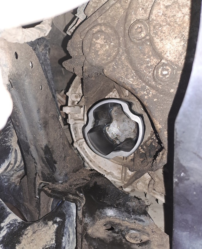 Замена ШРУСа Haval Jolion