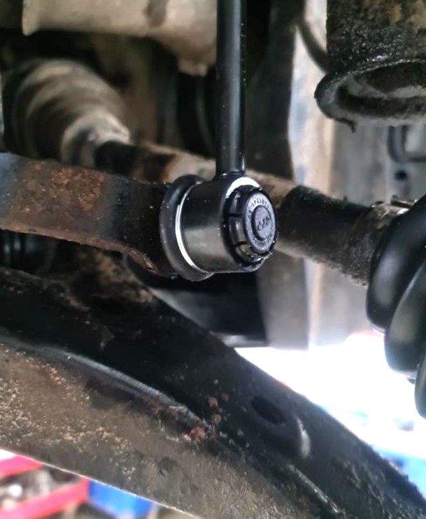 замена стоек стабилизатора Haval f7x