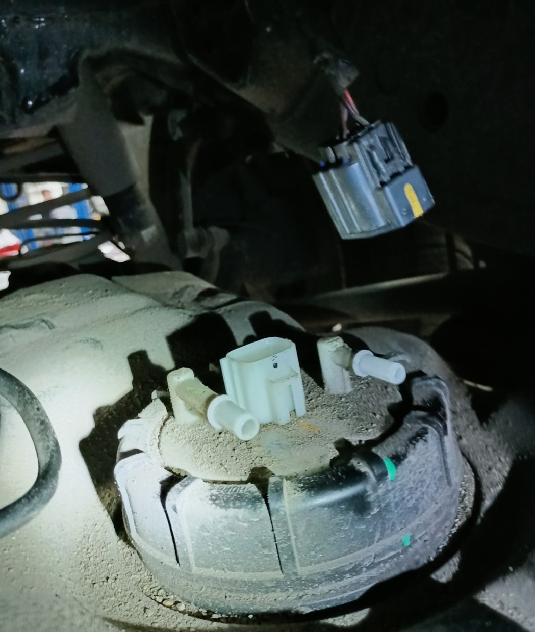 Замена бензонасоса Haval H9