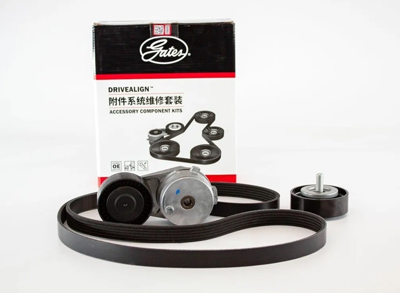 Комплект нового ремня и роликов