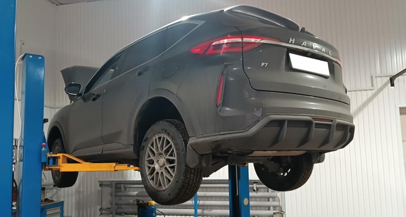 haval f7 на подъемнике