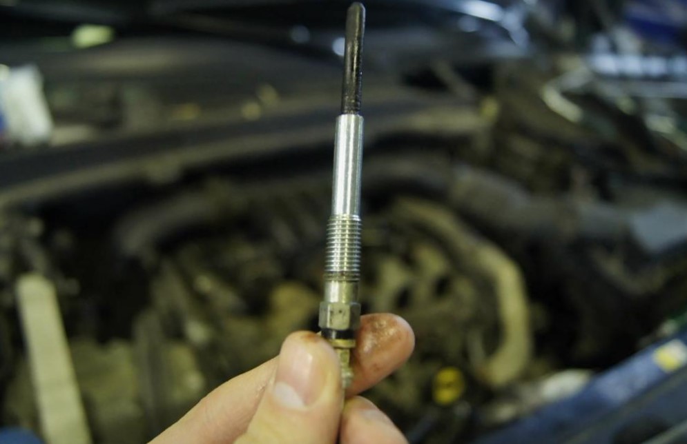 замена свечей накала