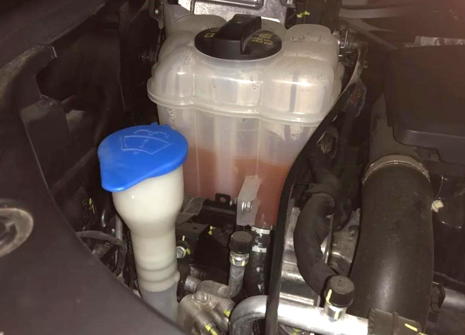 бачок охлаждающей жидкости Haval